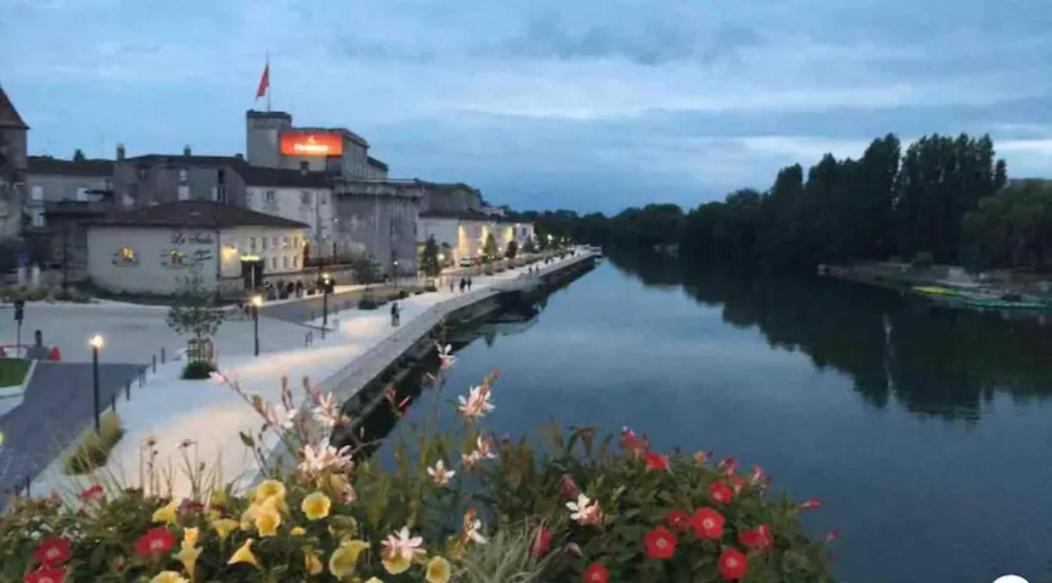 Le Charmant # Coeur De Cognac # Courette Eksteriør bilde